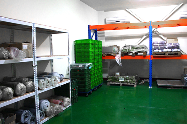 RUBBER REFRIGERATOR COMPARTMENT